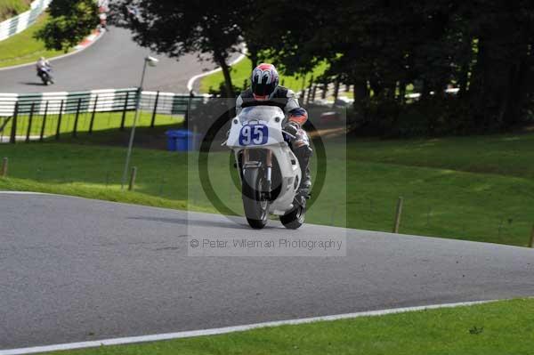 Motorcycle action photographs;cadwell;cadwell park photographs;event digital images;eventdigitalimages;motor racing louth lincolnshire;no limits trackday;peter wileman photography;trackday;trackday digital images;trackday photos