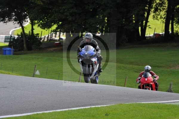 Motorcycle action photographs;cadwell;cadwell park photographs;event digital images;eventdigitalimages;motor racing louth lincolnshire;no limits trackday;peter wileman photography;trackday;trackday digital images;trackday photos