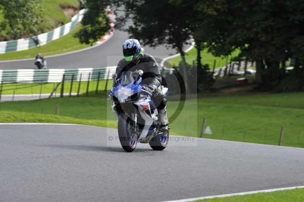 Motorcycle action photographs;cadwell;cadwell park photographs;event digital images;eventdigitalimages;motor racing louth lincolnshire;no limits trackday;peter wileman photography;trackday;trackday digital images;trackday photos