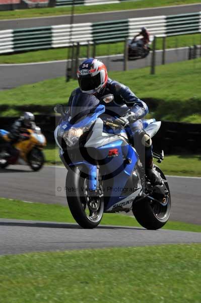 Motorcycle action photographs;cadwell;cadwell park photographs;event digital images;eventdigitalimages;motor racing louth lincolnshire;no limits trackday;peter wileman photography;trackday;trackday digital images;trackday photos