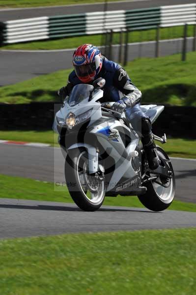 Motorcycle action photographs;cadwell;cadwell park photographs;event digital images;eventdigitalimages;motor racing louth lincolnshire;no limits trackday;peter wileman photography;trackday;trackday digital images;trackday photos