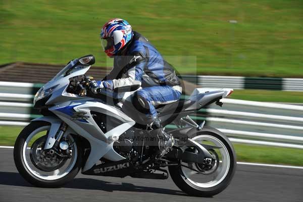 Motorcycle action photographs;cadwell;cadwell park photographs;event digital images;eventdigitalimages;motor racing louth lincolnshire;no limits trackday;peter wileman photography;trackday;trackday digital images;trackday photos