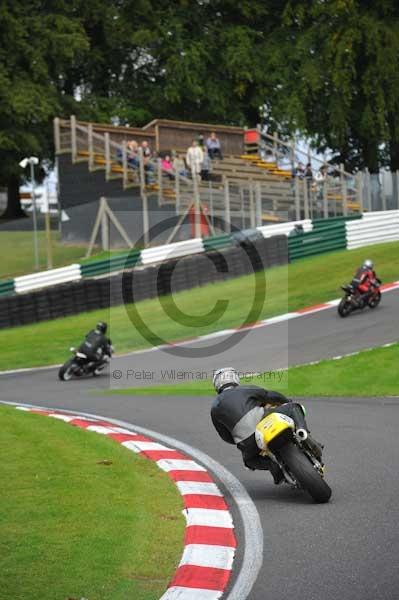 Motorcycle action photographs;cadwell;cadwell park photographs;event digital images;eventdigitalimages;motor racing louth lincolnshire;no limits trackday;peter wileman photography;trackday;trackday digital images;trackday photos
