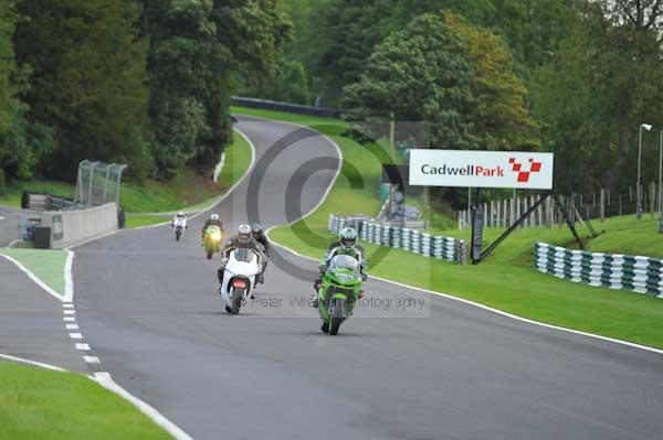 Motorcycle action photographs;cadwell;cadwell park photographs;event digital images;eventdigitalimages;motor racing louth lincolnshire;no limits trackday;peter wileman photography;trackday;trackday digital images;trackday photos