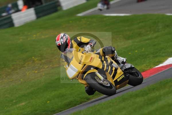 Motorcycle action photographs;cadwell;cadwell park photographs;event digital images;eventdigitalimages;motor racing louth lincolnshire;no limits trackday;peter wileman photography;trackday;trackday digital images;trackday photos