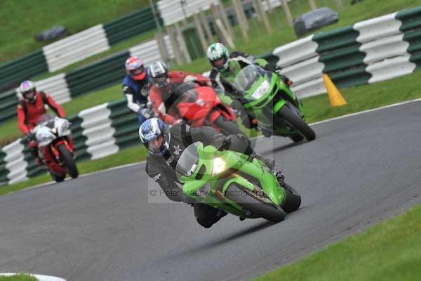 Motorcycle action photographs;cadwell;cadwell park photographs;event digital images;eventdigitalimages;motor racing louth lincolnshire;no limits trackday;peter wileman photography;trackday;trackday digital images;trackday photos