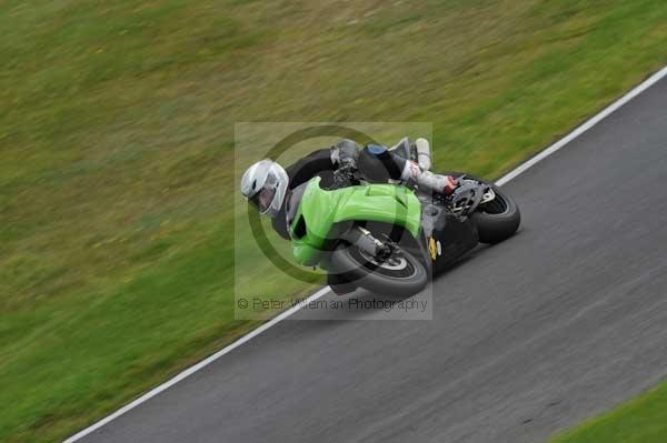 Motorcycle action photographs;cadwell;cadwell park photographs;event digital images;eventdigitalimages;motor racing louth lincolnshire;no limits trackday;peter wileman photography;trackday;trackday digital images;trackday photos