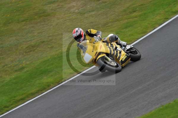 Motorcycle action photographs;cadwell;cadwell park photographs;event digital images;eventdigitalimages;motor racing louth lincolnshire;no limits trackday;peter wileman photography;trackday;trackday digital images;trackday photos