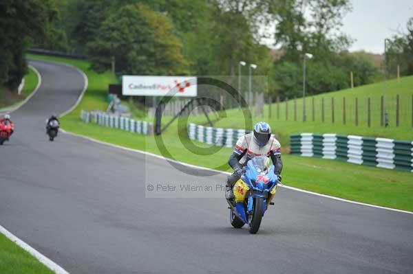 Motorcycle action photographs;cadwell;cadwell park photographs;event digital images;eventdigitalimages;motor racing louth lincolnshire;no limits trackday;peter wileman photography;trackday;trackday digital images;trackday photos