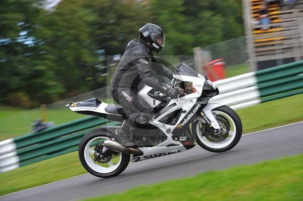 Motorcycle action photographs;cadwell;cadwell park photographs;event digital images;eventdigitalimages;motor racing louth lincolnshire;no limits trackday;peter wileman photography;trackday;trackday digital images;trackday photos