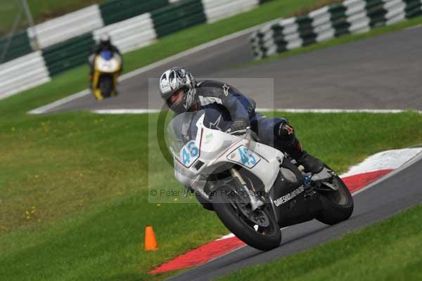 Motorcycle action photographs;cadwell;cadwell park photographs;event digital images;eventdigitalimages;motor racing louth lincolnshire;no limits trackday;peter wileman photography;trackday;trackday digital images;trackday photos