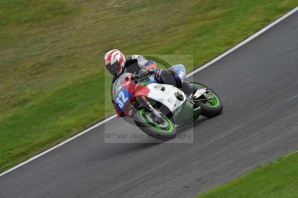 Motorcycle action photographs;cadwell;cadwell park photographs;event digital images;eventdigitalimages;motor racing louth lincolnshire;no limits trackday;peter wileman photography;trackday;trackday digital images;trackday photos