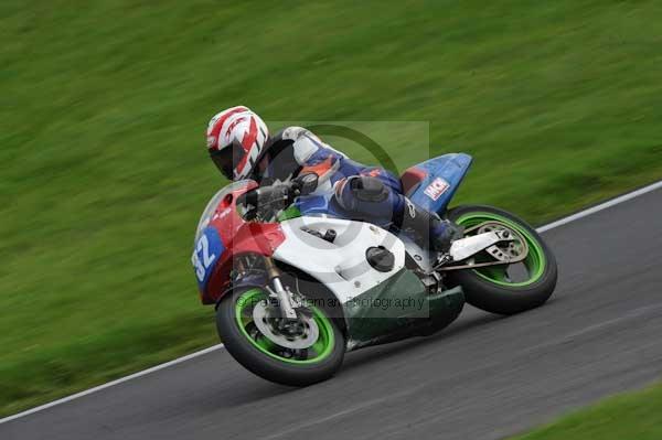 Motorcycle action photographs;cadwell;cadwell park photographs;event digital images;eventdigitalimages;motor racing louth lincolnshire;no limits trackday;peter wileman photography;trackday;trackday digital images;trackday photos