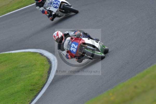 Motorcycle action photographs;cadwell;cadwell park photographs;event digital images;eventdigitalimages;motor racing louth lincolnshire;no limits trackday;peter wileman photography;trackday;trackday digital images;trackday photos