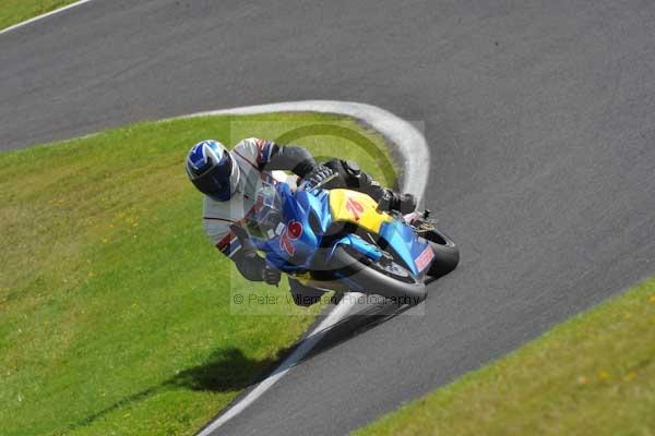 Motorcycle action photographs;cadwell;cadwell park photographs;event digital images;eventdigitalimages;motor racing louth lincolnshire;no limits trackday;peter wileman photography;trackday;trackday digital images;trackday photos