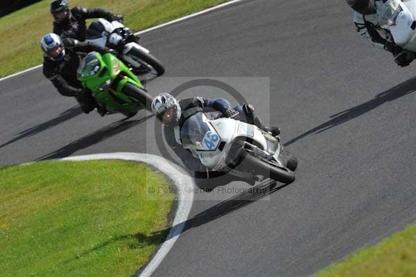 Motorcycle action photographs;cadwell;cadwell park photographs;event digital images;eventdigitalimages;motor racing louth lincolnshire;no limits trackday;peter wileman photography;trackday;trackday digital images;trackday photos