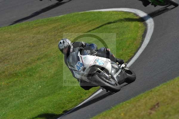 Motorcycle action photographs;cadwell;cadwell park photographs;event digital images;eventdigitalimages;motor racing louth lincolnshire;no limits trackday;peter wileman photography;trackday;trackday digital images;trackday photos