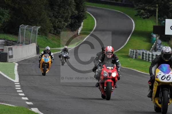 Motorcycle action photographs;cadwell;cadwell park photographs;event digital images;eventdigitalimages;motor racing louth lincolnshire;no limits trackday;peter wileman photography;trackday;trackday digital images;trackday photos