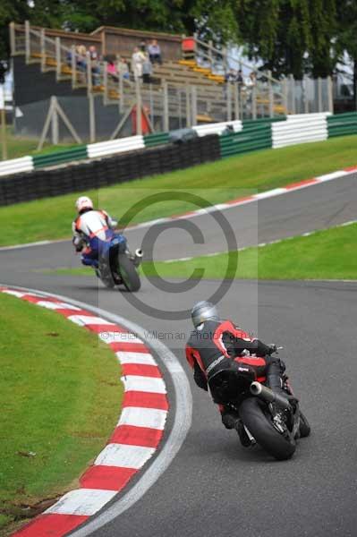 Motorcycle action photographs;cadwell;cadwell park photographs;event digital images;eventdigitalimages;motor racing louth lincolnshire;no limits trackday;peter wileman photography;trackday;trackday digital images;trackday photos