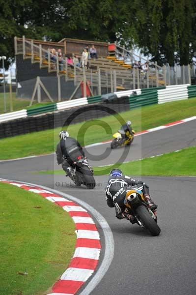 Motorcycle action photographs;cadwell;cadwell park photographs;event digital images;eventdigitalimages;motor racing louth lincolnshire;no limits trackday;peter wileman photography;trackday;trackday digital images;trackday photos