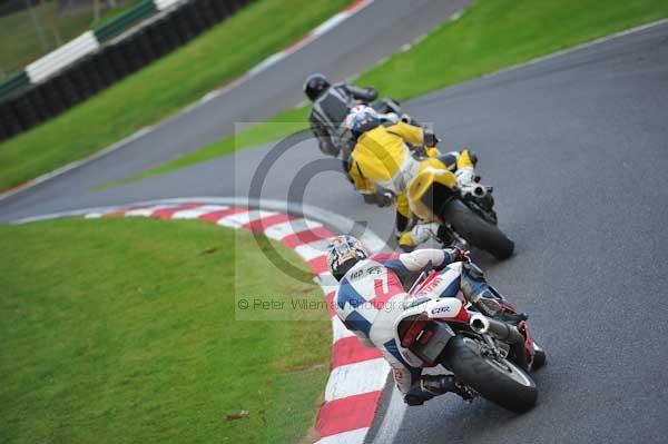 Motorcycle action photographs;cadwell;cadwell park photographs;event digital images;eventdigitalimages;motor racing louth lincolnshire;no limits trackday;peter wileman photography;trackday;trackday digital images;trackday photos