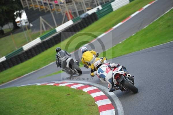 Motorcycle action photographs;cadwell;cadwell park photographs;event digital images;eventdigitalimages;motor racing louth lincolnshire;no limits trackday;peter wileman photography;trackday;trackday digital images;trackday photos