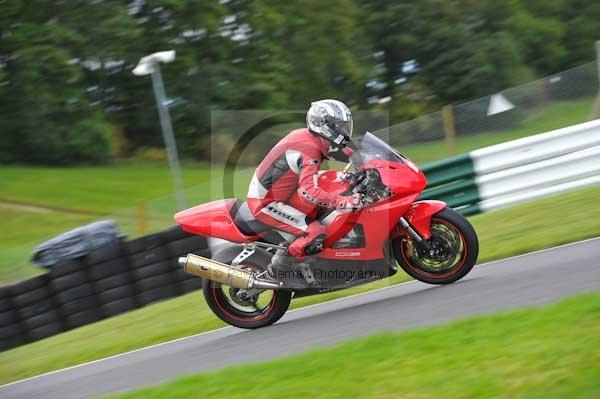 Motorcycle action photographs;cadwell;cadwell park photographs;event digital images;eventdigitalimages;motor racing louth lincolnshire;no limits trackday;peter wileman photography;trackday;trackday digital images;trackday photos