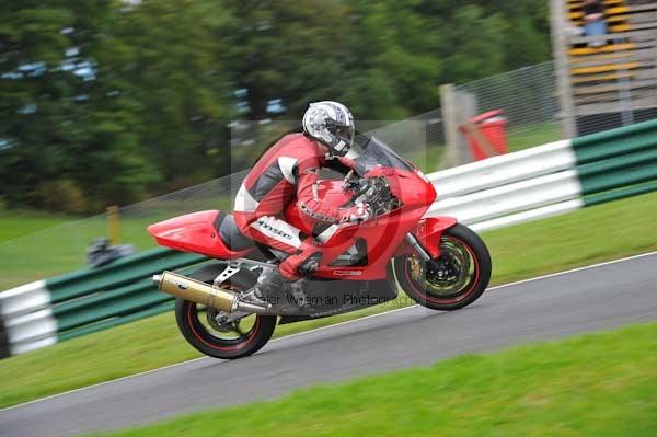 Motorcycle action photographs;cadwell;cadwell park photographs;event digital images;eventdigitalimages;motor racing louth lincolnshire;no limits trackday;peter wileman photography;trackday;trackday digital images;trackday photos