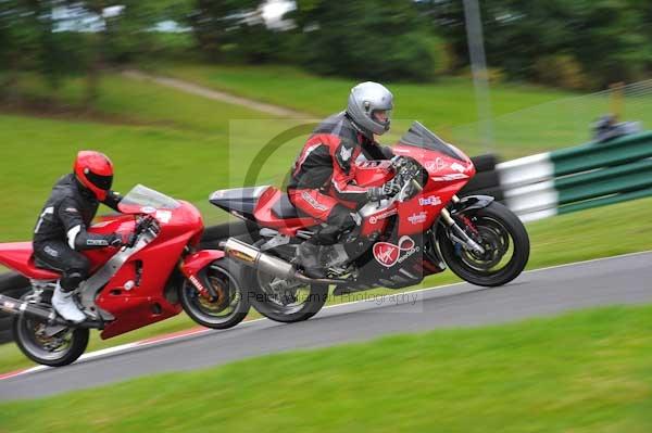 Motorcycle action photographs;cadwell;cadwell park photographs;event digital images;eventdigitalimages;motor racing louth lincolnshire;no limits trackday;peter wileman photography;trackday;trackday digital images;trackday photos