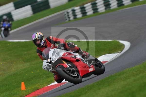 Motorcycle action photographs;cadwell;cadwell park photographs;event digital images;eventdigitalimages;motor racing louth lincolnshire;no limits trackday;peter wileman photography;trackday;trackday digital images;trackday photos