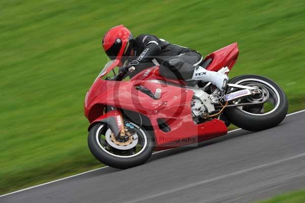 Motorcycle action photographs;cadwell;cadwell park photographs;event digital images;eventdigitalimages;motor racing louth lincolnshire;no limits trackday;peter wileman photography;trackday;trackday digital images;trackday photos