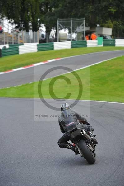 Motorcycle action photographs;cadwell;cadwell park photographs;event digital images;eventdigitalimages;motor racing louth lincolnshire;no limits trackday;peter wileman photography;trackday;trackday digital images;trackday photos