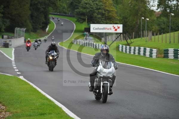 Motorcycle action photographs;cadwell;cadwell park photographs;event digital images;eventdigitalimages;motor racing louth lincolnshire;no limits trackday;peter wileman photography;trackday;trackday digital images;trackday photos