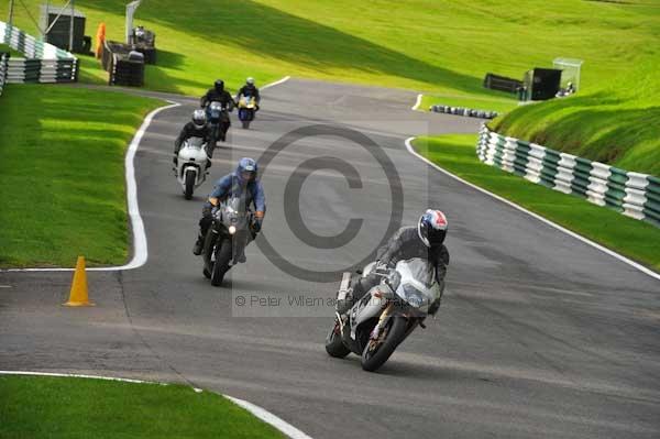 Motorcycle action photographs;cadwell;cadwell park photographs;event digital images;eventdigitalimages;motor racing louth lincolnshire;no limits trackday;peter wileman photography;trackday;trackday digital images;trackday photos