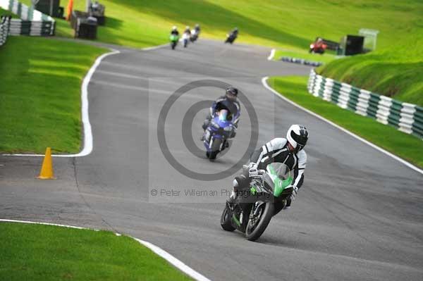 Motorcycle action photographs;cadwell;cadwell park photographs;event digital images;eventdigitalimages;motor racing louth lincolnshire;no limits trackday;peter wileman photography;trackday;trackday digital images;trackday photos