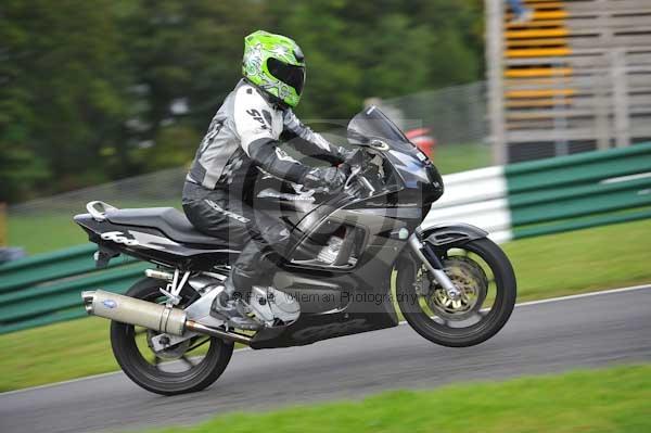 Motorcycle action photographs;cadwell;cadwell park photographs;event digital images;eventdigitalimages;motor racing louth lincolnshire;no limits trackday;peter wileman photography;trackday;trackday digital images;trackday photos