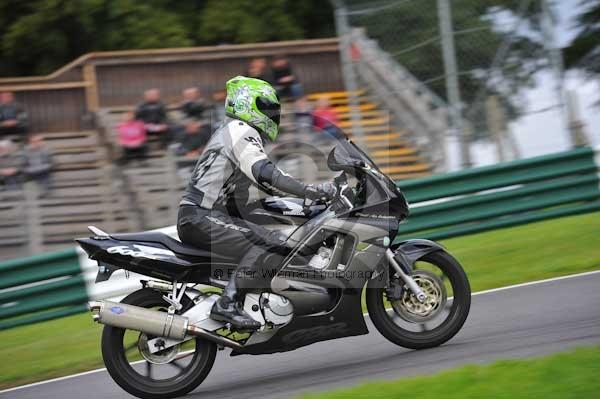 Motorcycle action photographs;cadwell;cadwell park photographs;event digital images;eventdigitalimages;motor racing louth lincolnshire;no limits trackday;peter wileman photography;trackday;trackday digital images;trackday photos