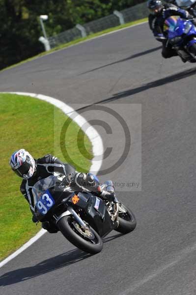 Motorcycle action photographs;cadwell;cadwell park photographs;event digital images;eventdigitalimages;motor racing louth lincolnshire;no limits trackday;peter wileman photography;trackday;trackday digital images;trackday photos