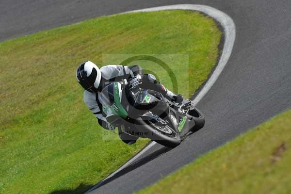 Motorcycle action photographs;cadwell;cadwell park photographs;event digital images;eventdigitalimages;motor racing louth lincolnshire;no limits trackday;peter wileman photography;trackday;trackday digital images;trackday photos