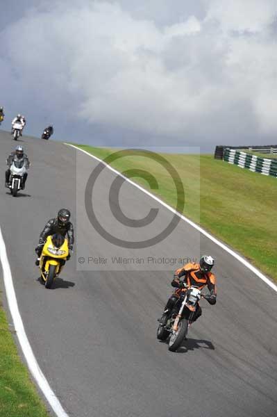 Motorcycle action photographs;cadwell;cadwell park photographs;event digital images;eventdigitalimages;motor racing louth lincolnshire;no limits trackday;peter wileman photography;trackday;trackday digital images;trackday photos