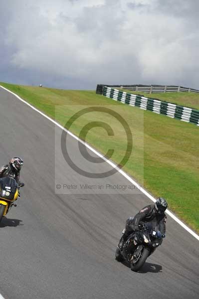 Motorcycle action photographs;cadwell;cadwell park photographs;event digital images;eventdigitalimages;motor racing louth lincolnshire;no limits trackday;peter wileman photography;trackday;trackday digital images;trackday photos