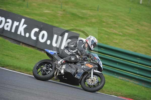 Motorcycle action photographs;cadwell;cadwell park photographs;event digital images;eventdigitalimages;motor racing louth lincolnshire;no limits trackday;peter wileman photography;trackday;trackday digital images;trackday photos