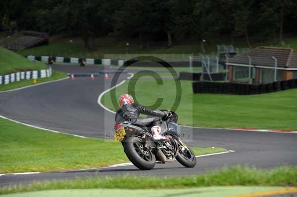 Motorcycle action photographs;cadwell;cadwell park photographs;event digital images;eventdigitalimages;motor racing louth lincolnshire;no limits trackday;peter wileman photography;trackday;trackday digital images;trackday photos