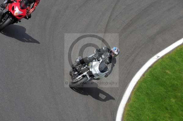 Motorcycle action photographs;cadwell;cadwell park photographs;event digital images;eventdigitalimages;motor racing louth lincolnshire;no limits trackday;peter wileman photography;trackday;trackday digital images;trackday photos