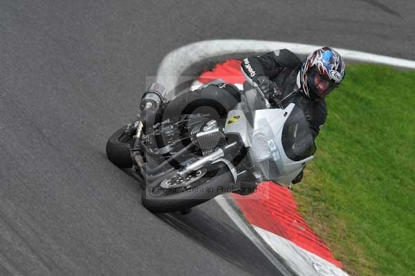 Motorcycle action photographs;cadwell;cadwell park photographs;event digital images;eventdigitalimages;motor racing louth lincolnshire;no limits trackday;peter wileman photography;trackday;trackday digital images;trackday photos