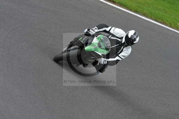 Motorcycle action photographs;cadwell;cadwell park photographs;event digital images;eventdigitalimages;motor racing louth lincolnshire;no limits trackday;peter wileman photography;trackday;trackday digital images;trackday photos