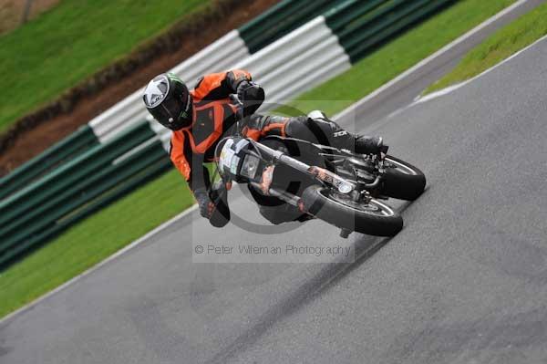 Motorcycle action photographs;cadwell;cadwell park photographs;event digital images;eventdigitalimages;motor racing louth lincolnshire;no limits trackday;peter wileman photography;trackday;trackday digital images;trackday photos