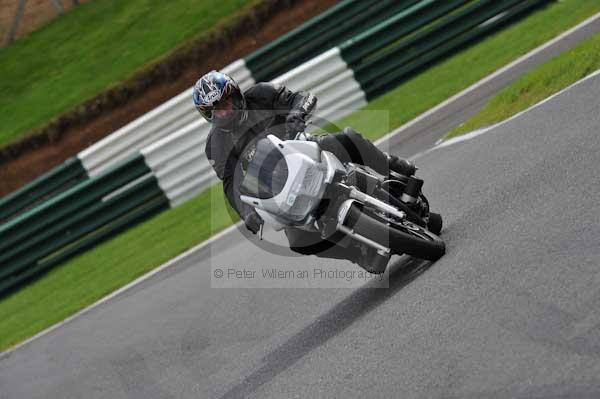 Motorcycle action photographs;cadwell;cadwell park photographs;event digital images;eventdigitalimages;motor racing louth lincolnshire;no limits trackday;peter wileman photography;trackday;trackday digital images;trackday photos