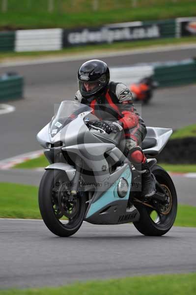 Motorcycle action photographs;cadwell;cadwell park photographs;event digital images;eventdigitalimages;motor racing louth lincolnshire;no limits trackday;peter wileman photography;trackday;trackday digital images;trackday photos