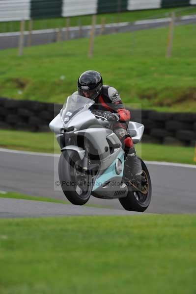 Motorcycle action photographs;cadwell;cadwell park photographs;event digital images;eventdigitalimages;motor racing louth lincolnshire;no limits trackday;peter wileman photography;trackday;trackday digital images;trackday photos